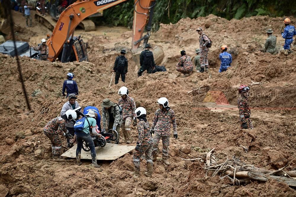 Tanah runtuh: Nadma keluar senarai nama 30 mangsa terkorban