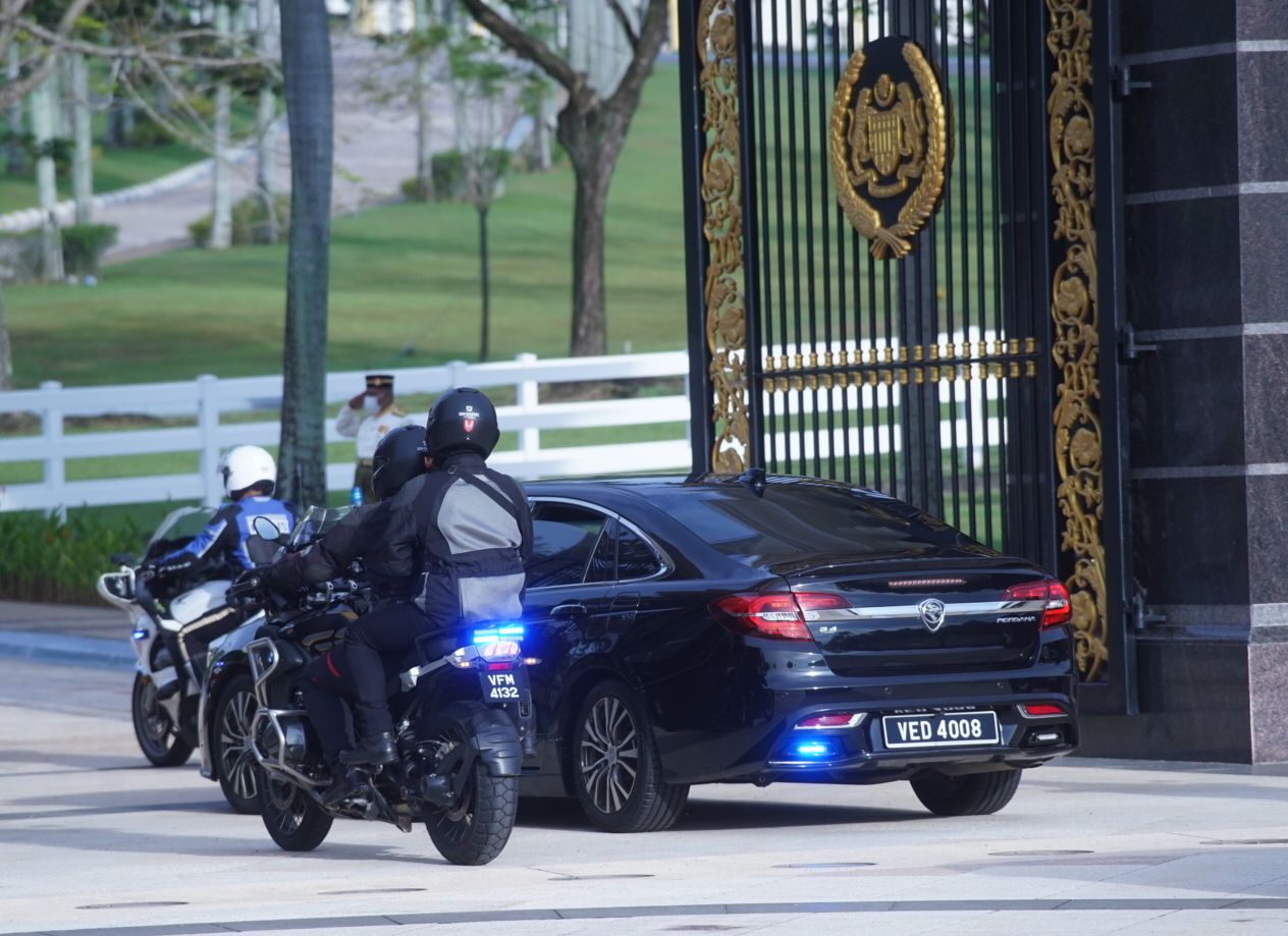 PM tiba di Istana Negara mengadap Yang di-Pertuan Agong