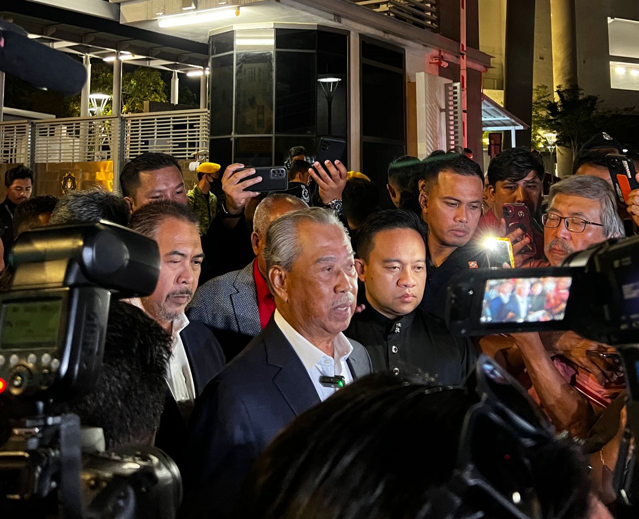 [VIDEO] Saya tidak bersalah dan akan jawab segala pertuduhan di mahkamah- Muhyiddin