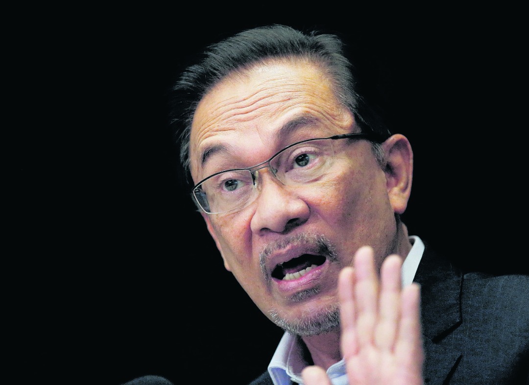 Petronas teruskan cari gali di perairan ditutup China – Anwar