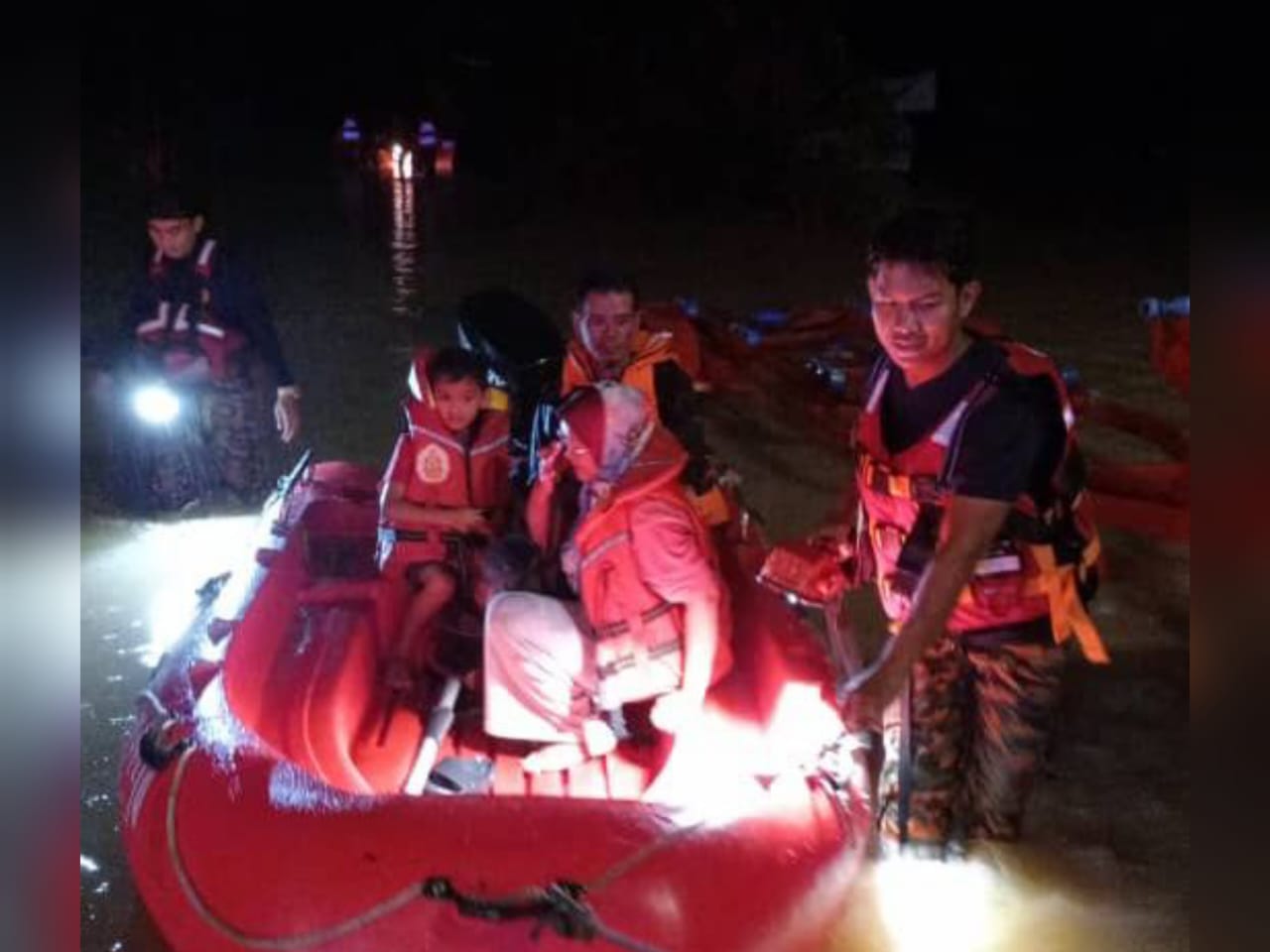 [KEMASKINI] Banjir Johor: Tiga PPS dibuka libatkan 68 mangsa