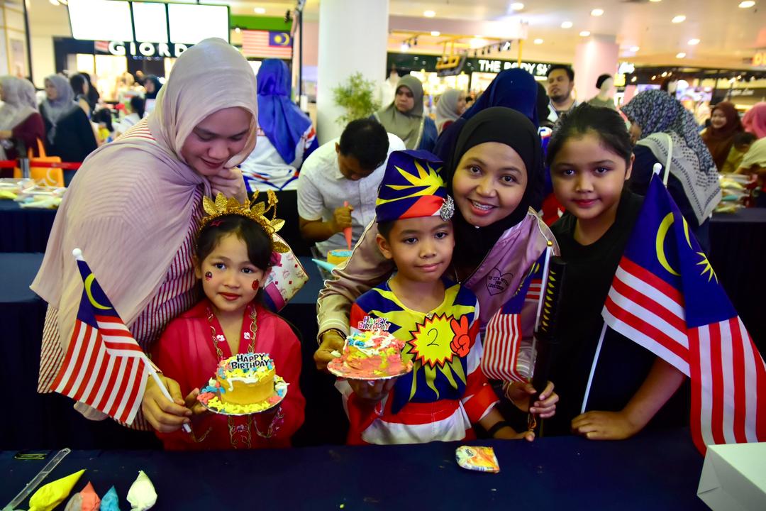 100 ‘anak merdeka’ lahir 31 Ogos diraikan