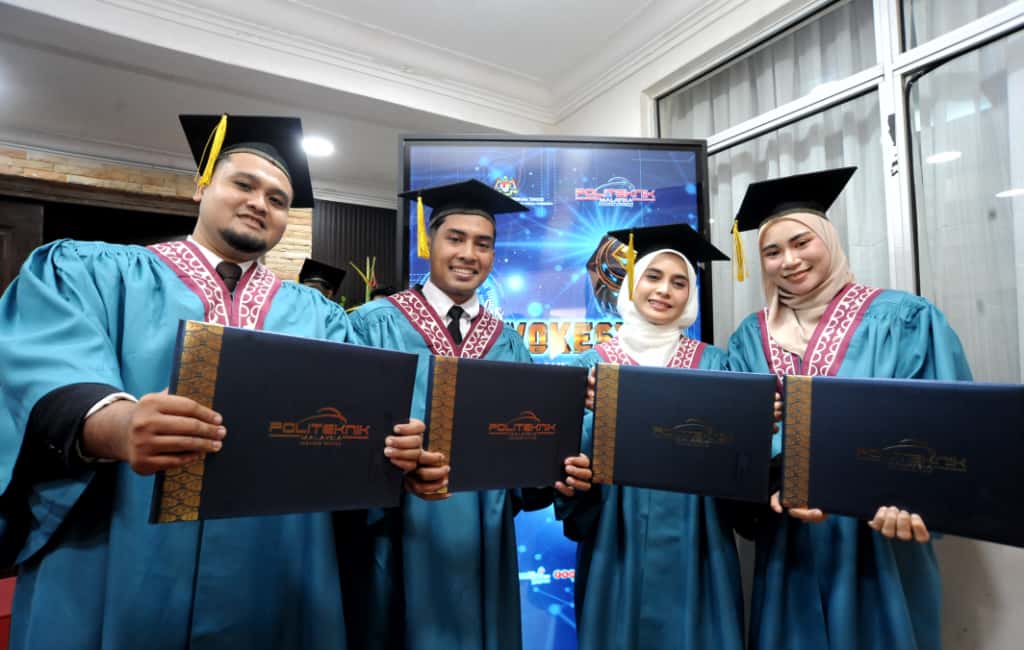 Lima atlet kayak Sukma terima diploma PIS