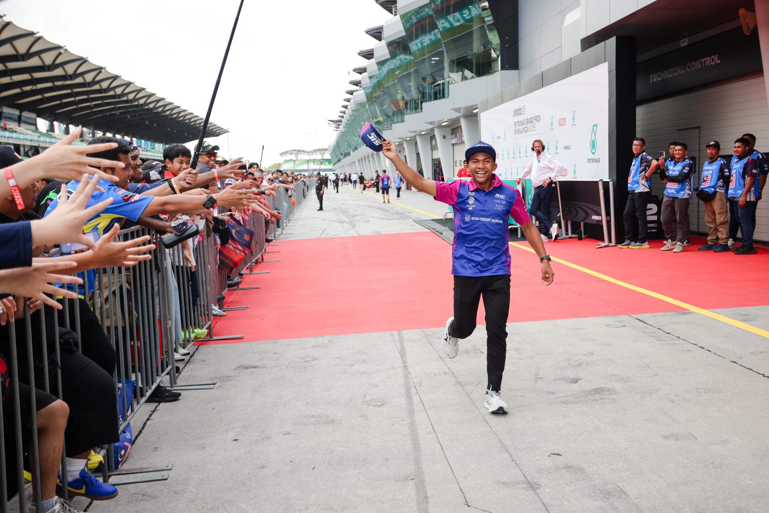 Hakim Danish naik ke petak ke-13