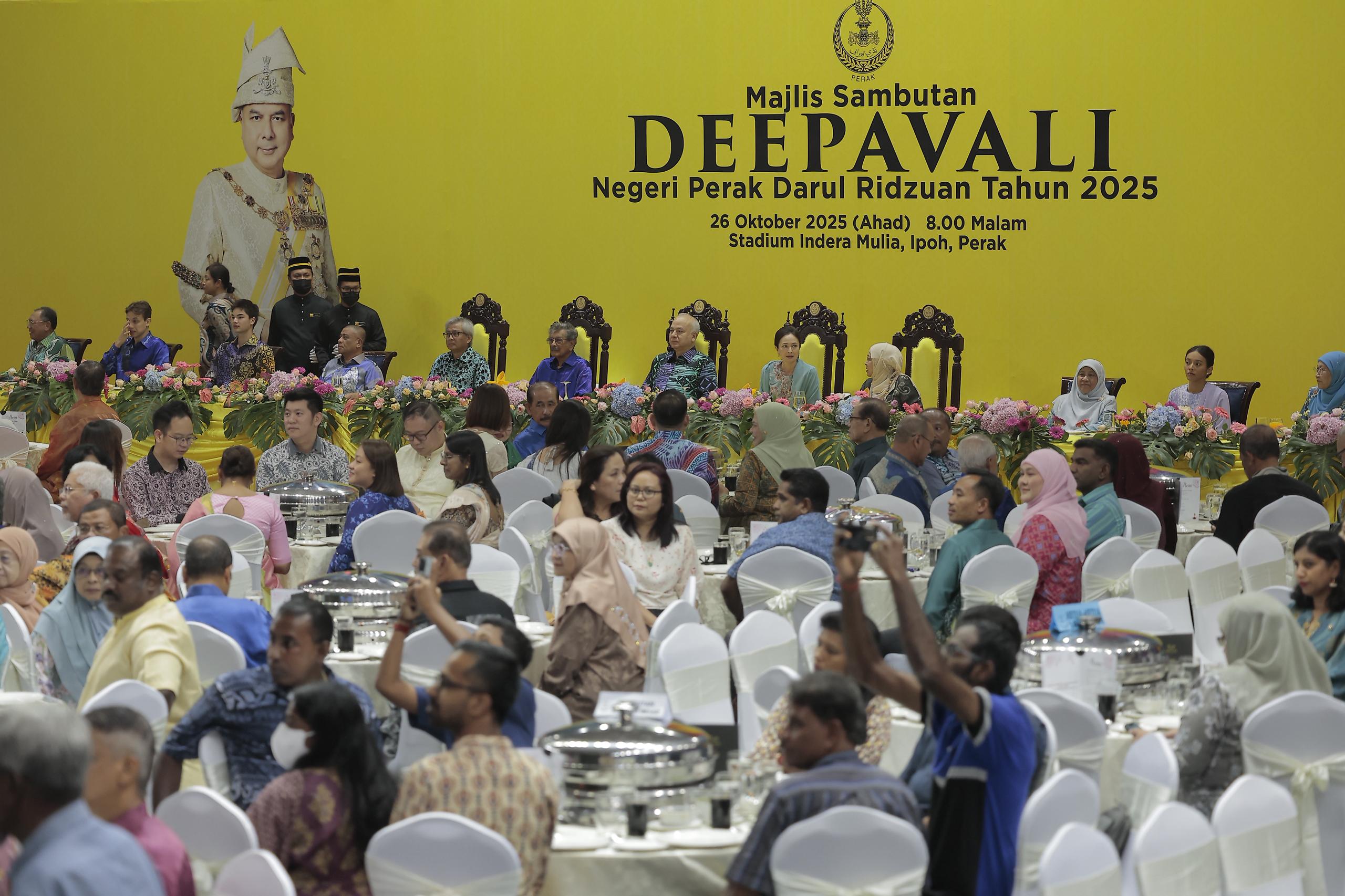 Sultan Nazrin hadiri sambutan Deepavali