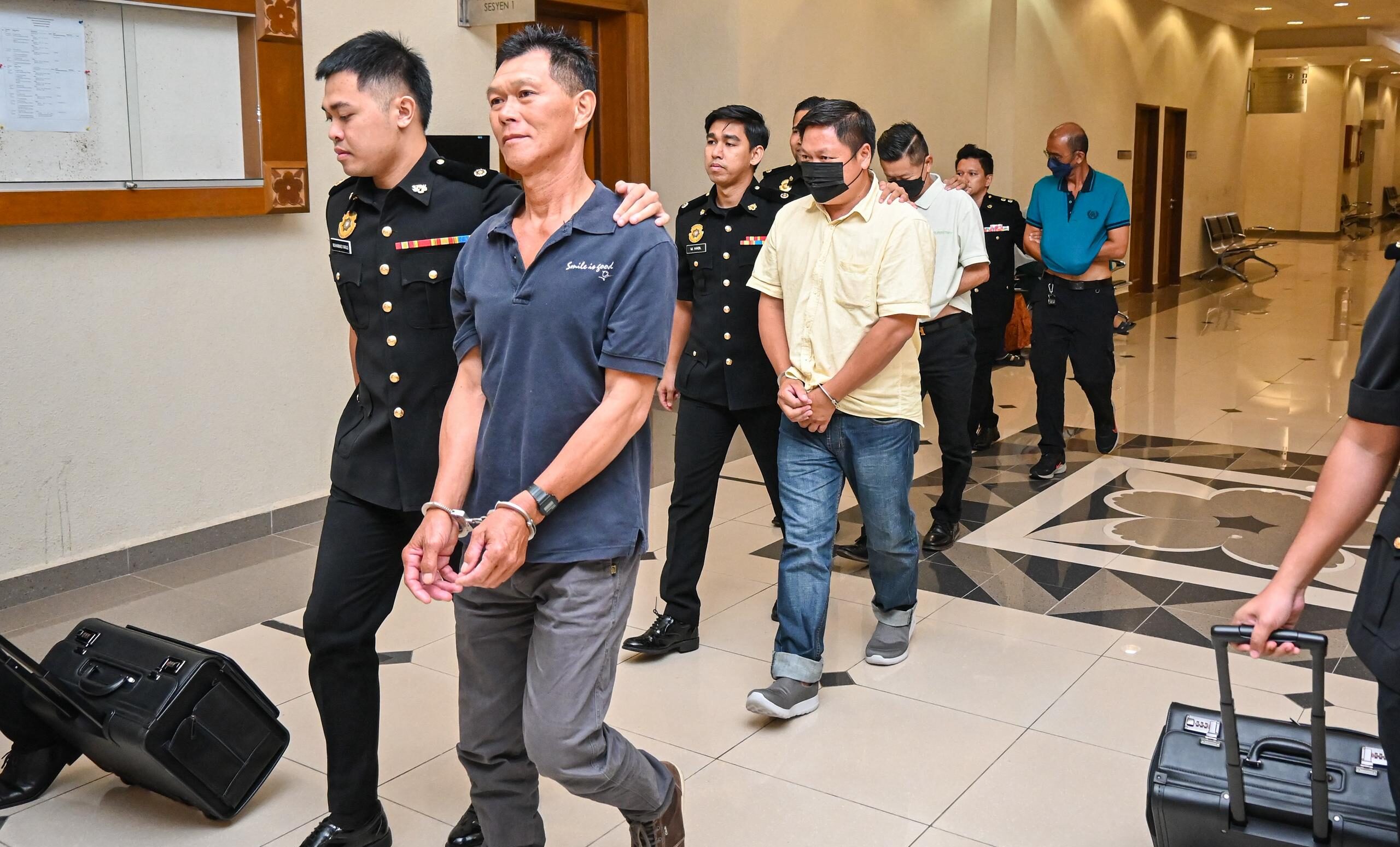 Empat pekebun durian Raub didakwa lakukan pengubahan wang haram RM559,329