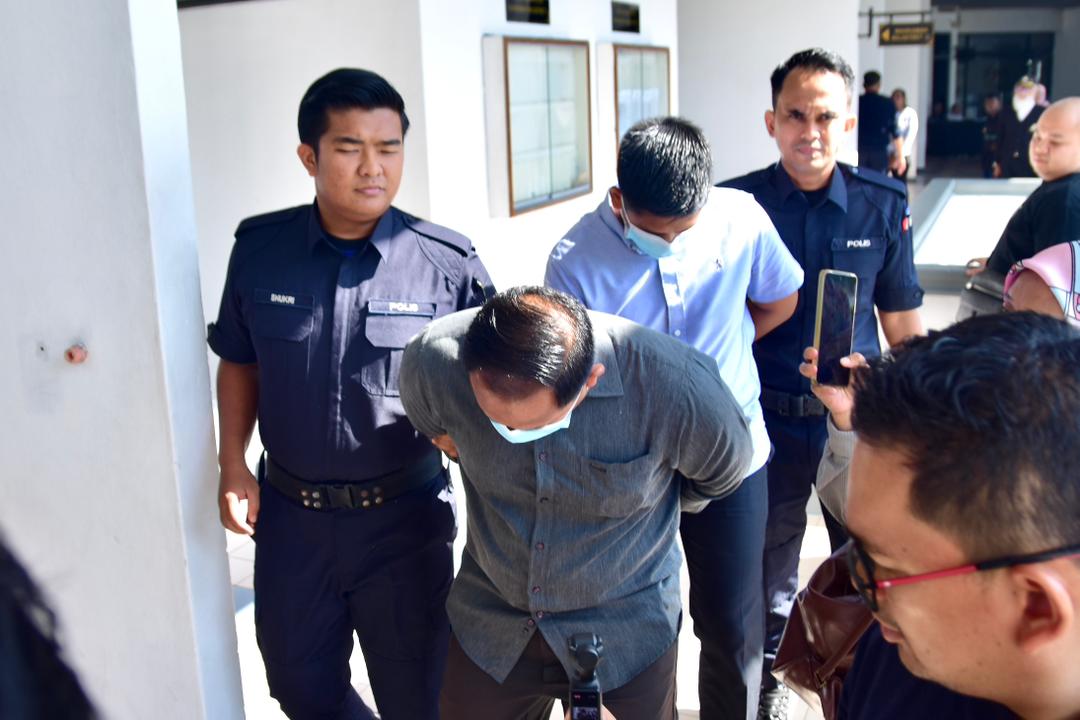 Dua pegawai ATM didakwa belasah Leftenan Muda di Kem Terendak