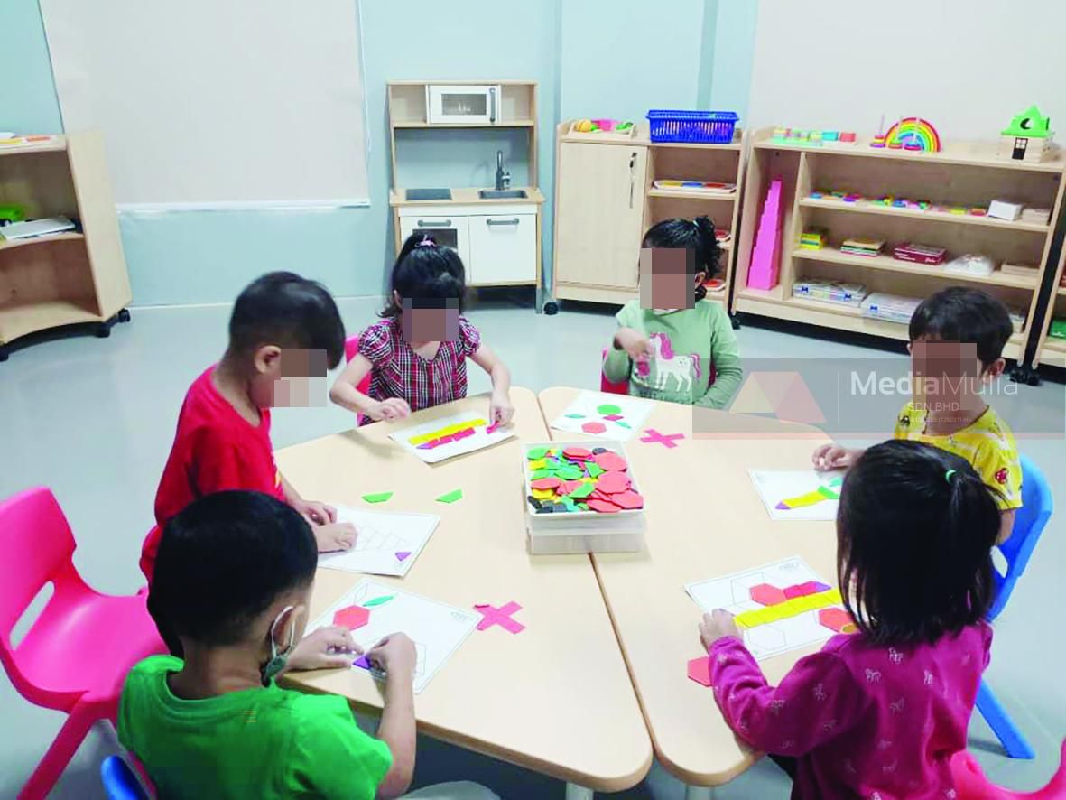 Hujung tahun pening cari duit bayar yuran tahunan taska anak