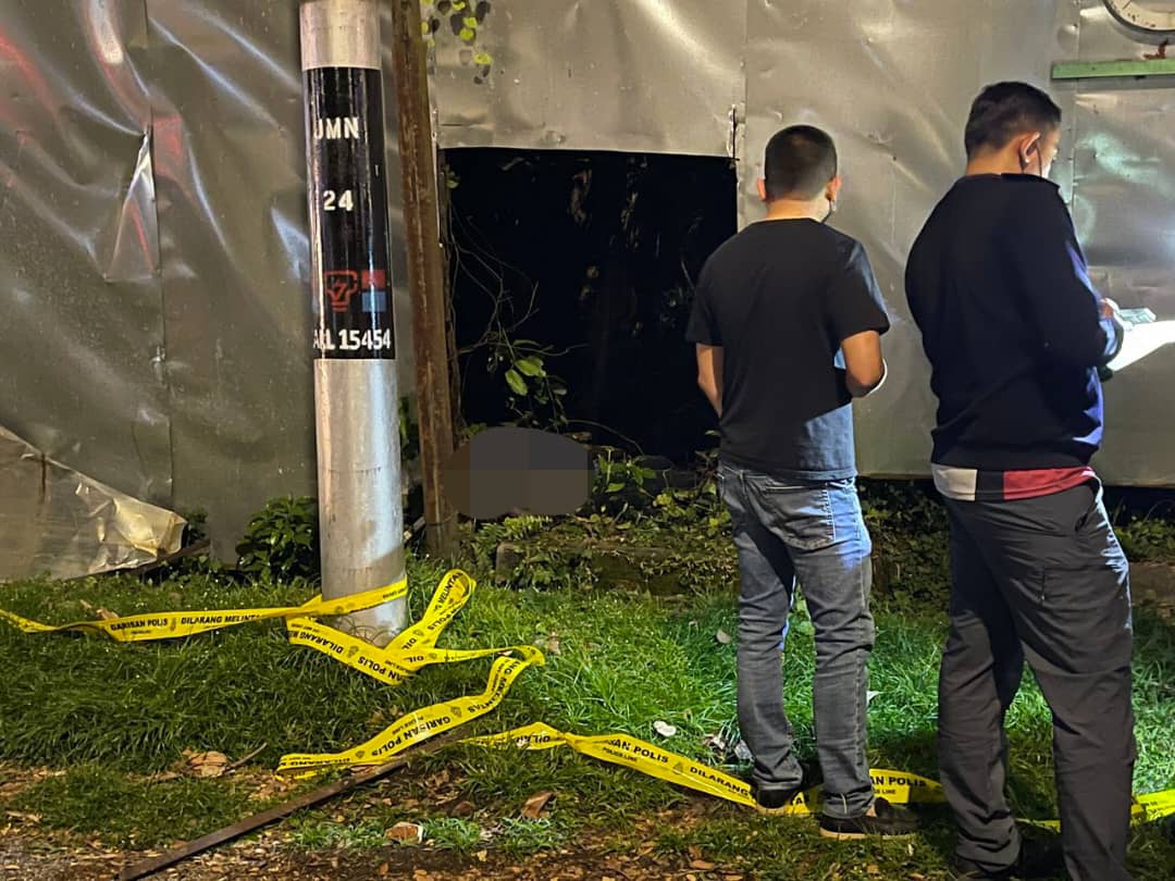 Mayat reput ditemui dalam semak