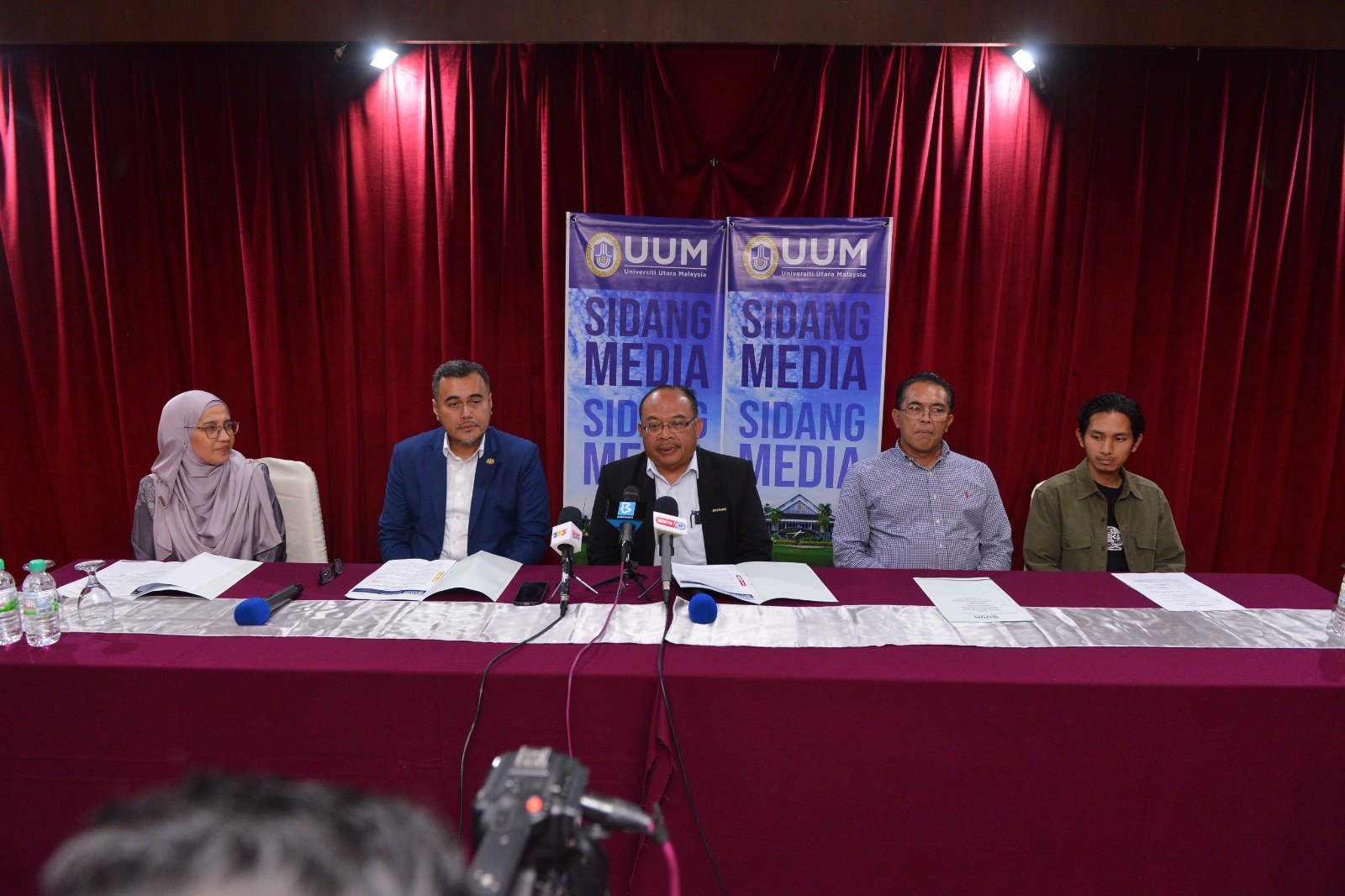 Ahmad Maslan antara 6,832 graduan UUM terima ijazah