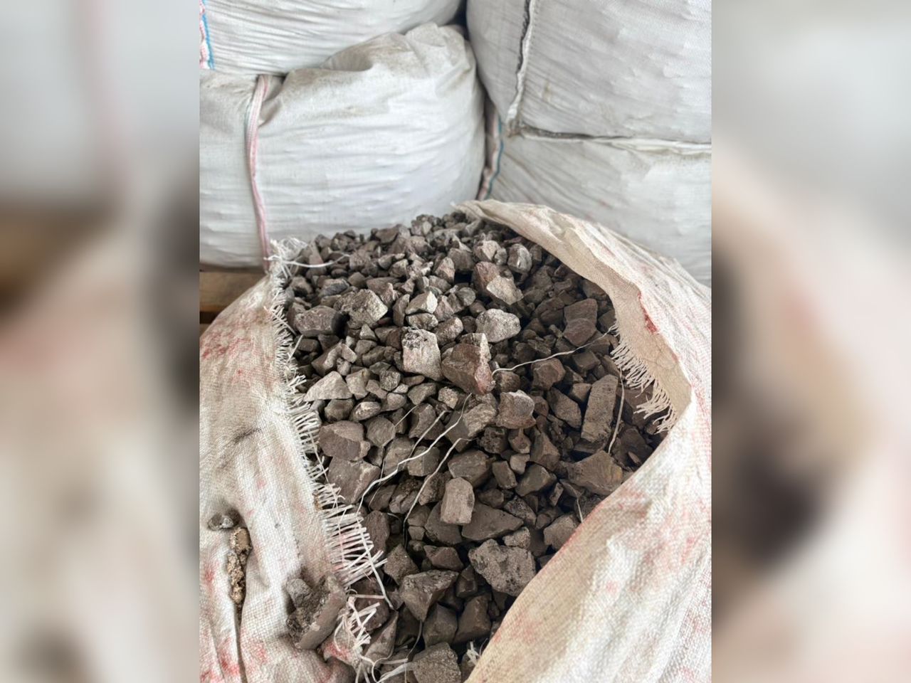 700,000 kg bahan mineral bernilai RM2.5 juta dirampas
