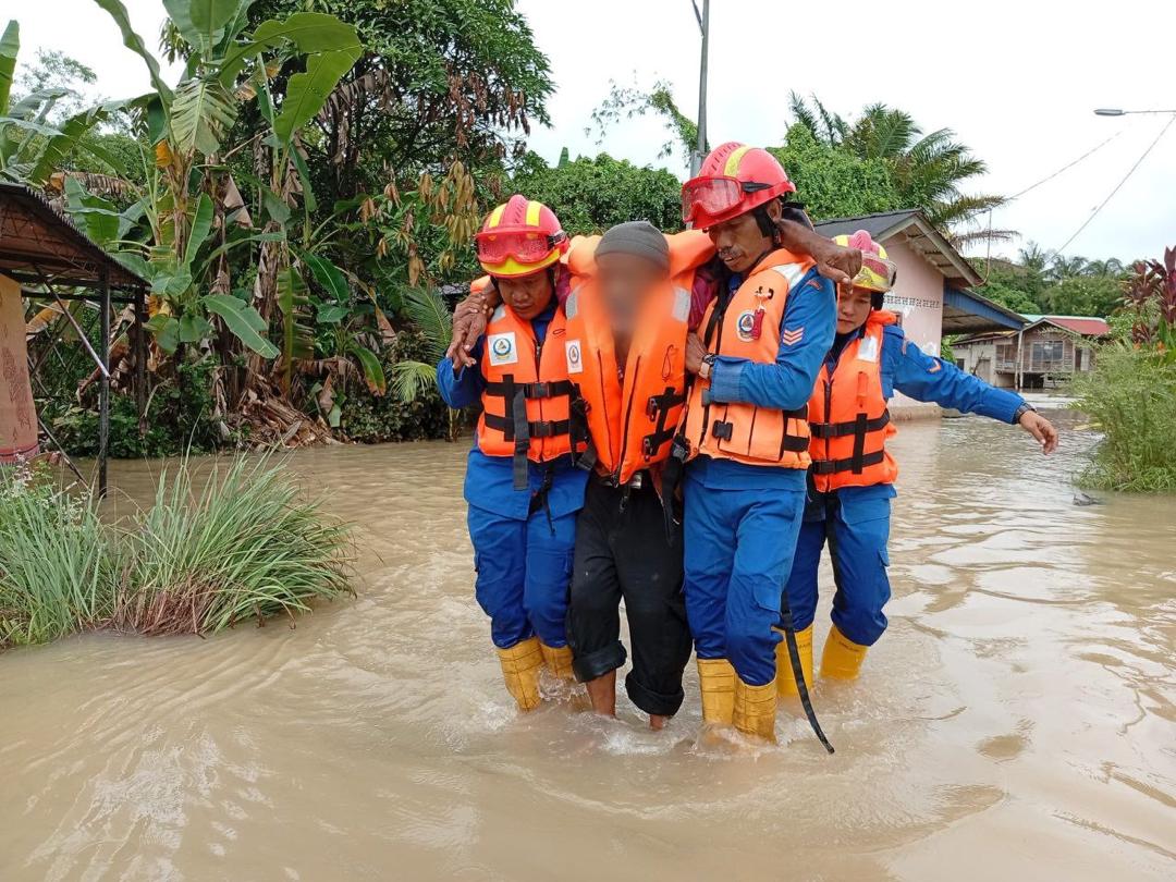Kampung Bukit Belah pula dilanda banjir