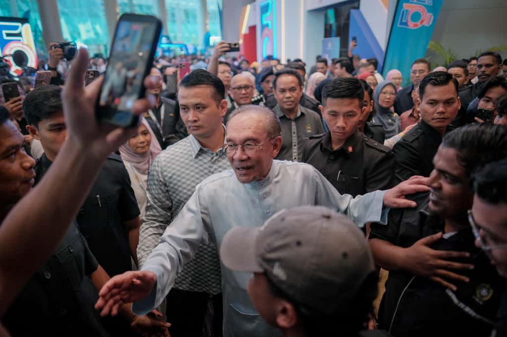 Rombakan Kabinet, PM minta kemuka senarai