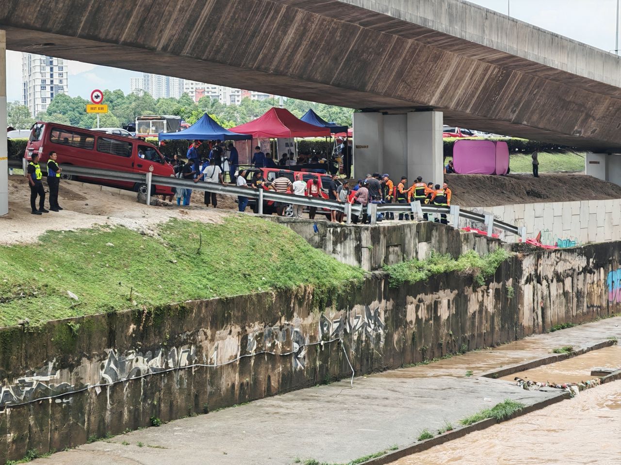 Hanyut Sungai Klang: Isyarat telefon bimbit mangsa dikesan