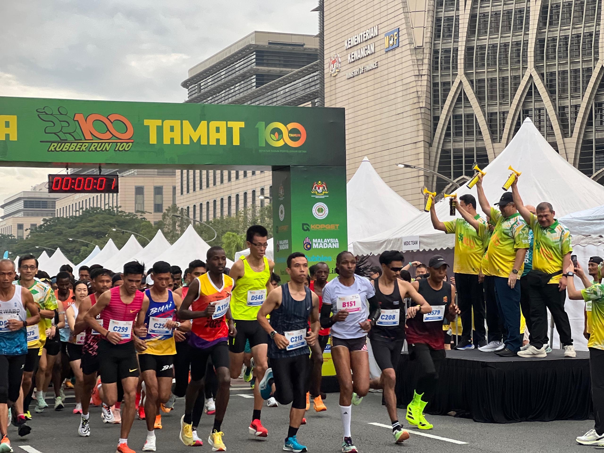 2,000 peserta meriahkan Rubber Run 100