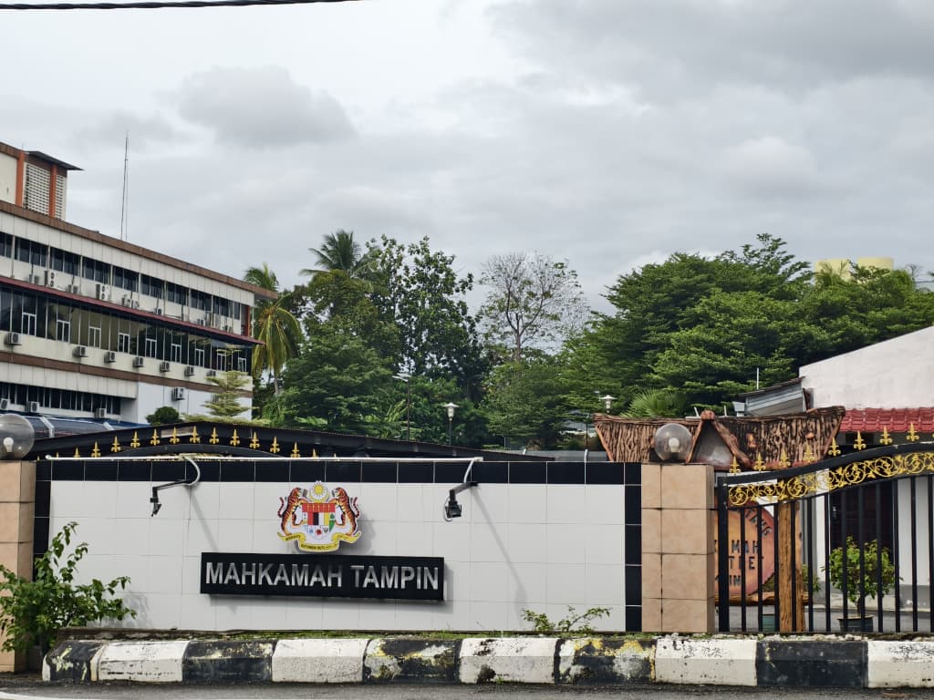 Lelaki guna MyKad orang lain tebus Budi95 didenda RM2,000