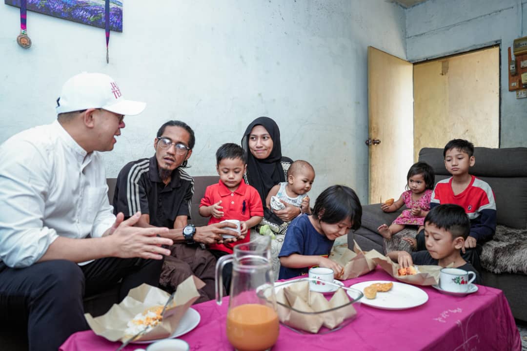 Steven Sim bantu ubah nasib Hilmi, dari berumah dalam kereta