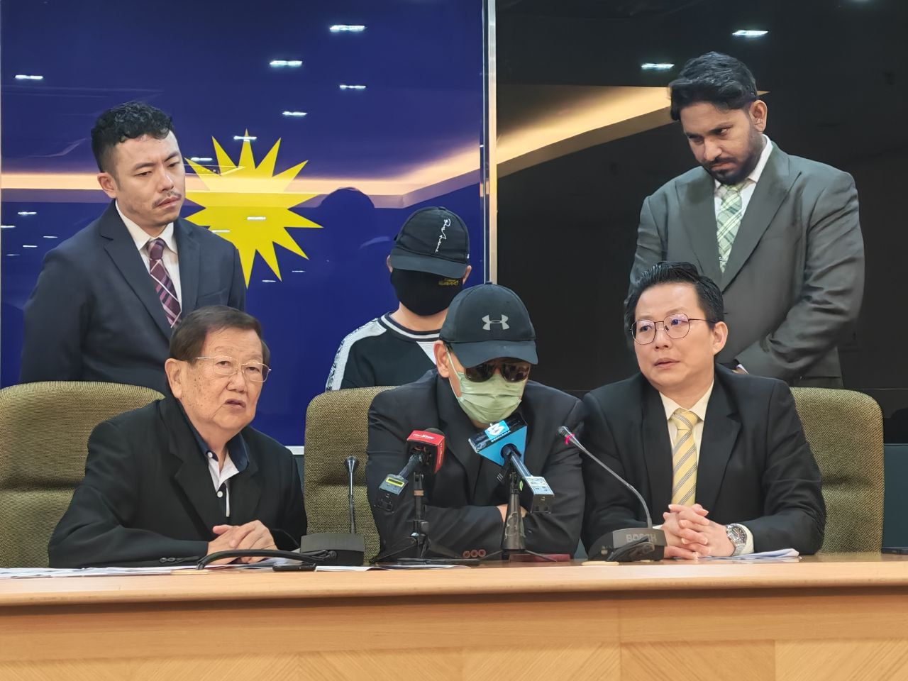 RM1.65 juta hilang selepas percaya ejen pelaburan WhatsApp