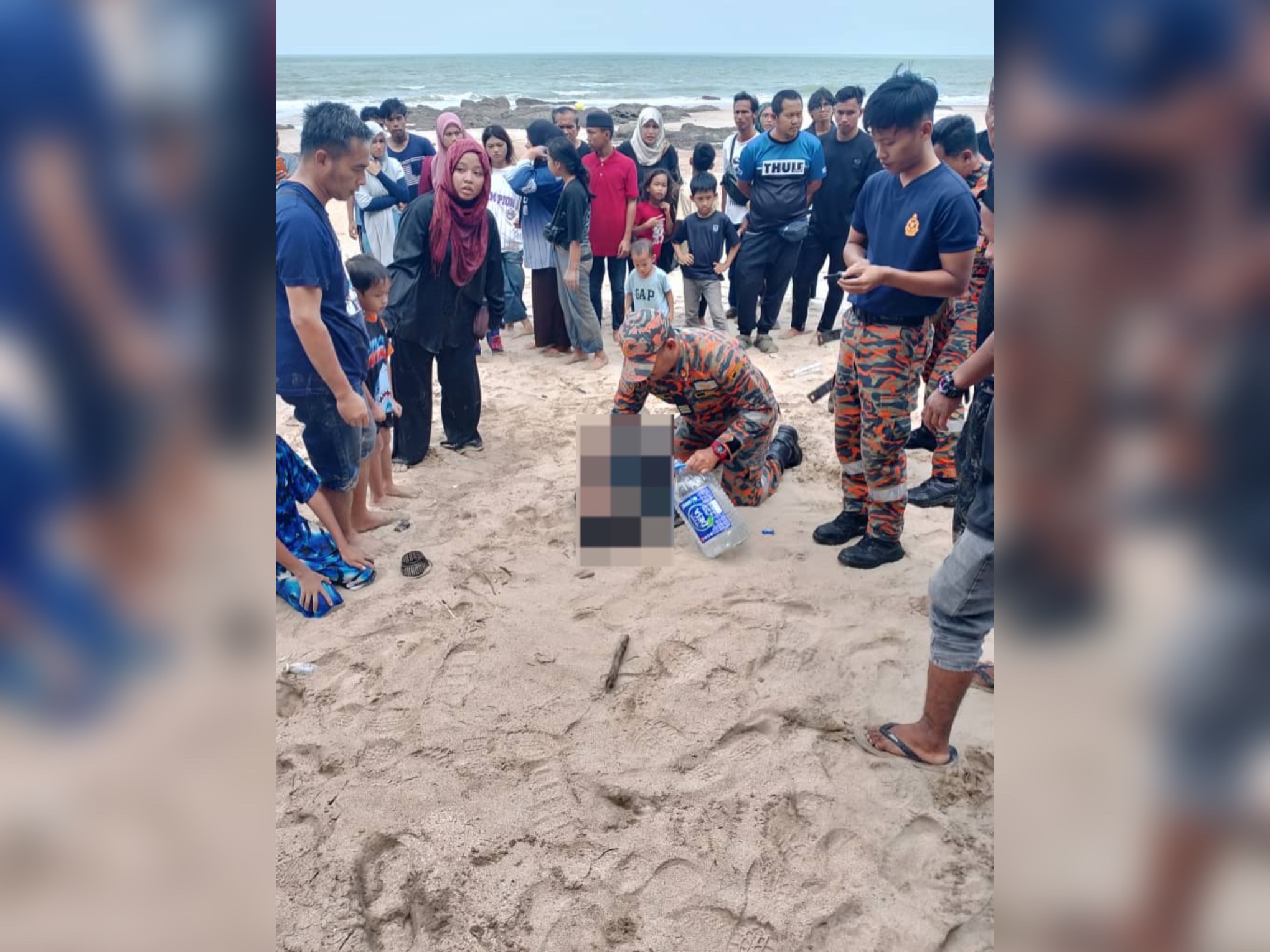 Dua beradik nyaris lemas ketika beriadah di Pantai Batu Layar