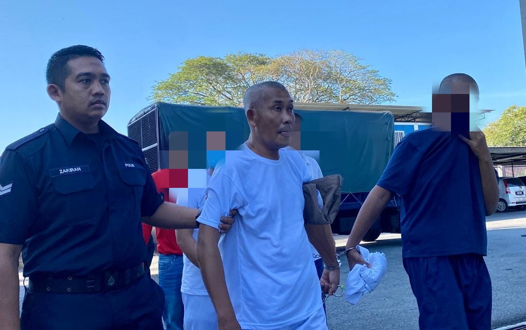 Pemandu van Siam tidak mengaku langgar gadis hingga maut