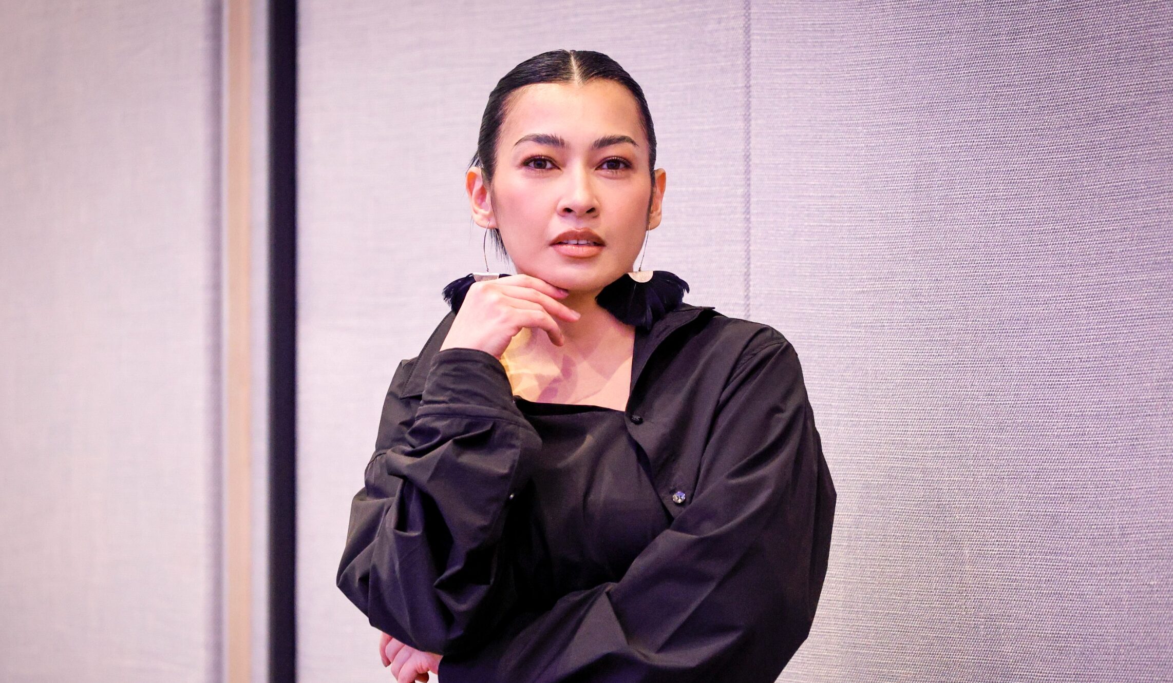 Tak guna kabel, Misha Omar dorong anak ke temu duga pramugara