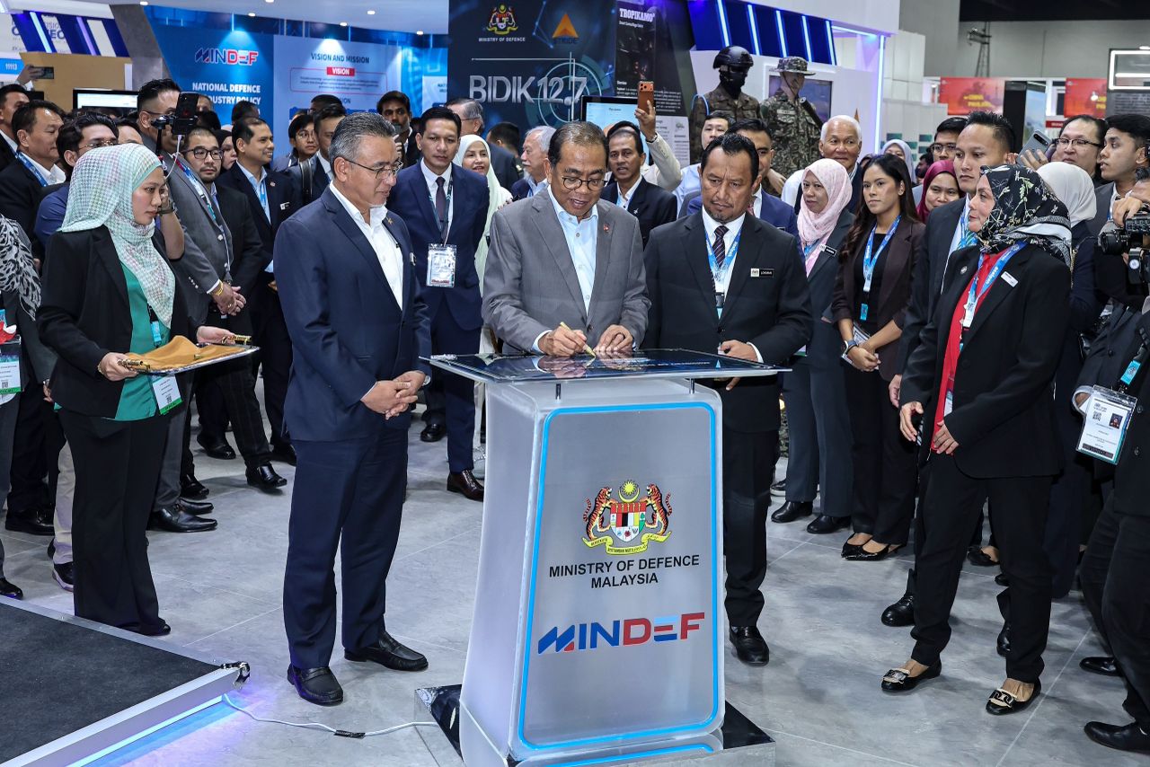 Malaysia tumpu pembangunan komponen pertahanan – Mohamed Khaled