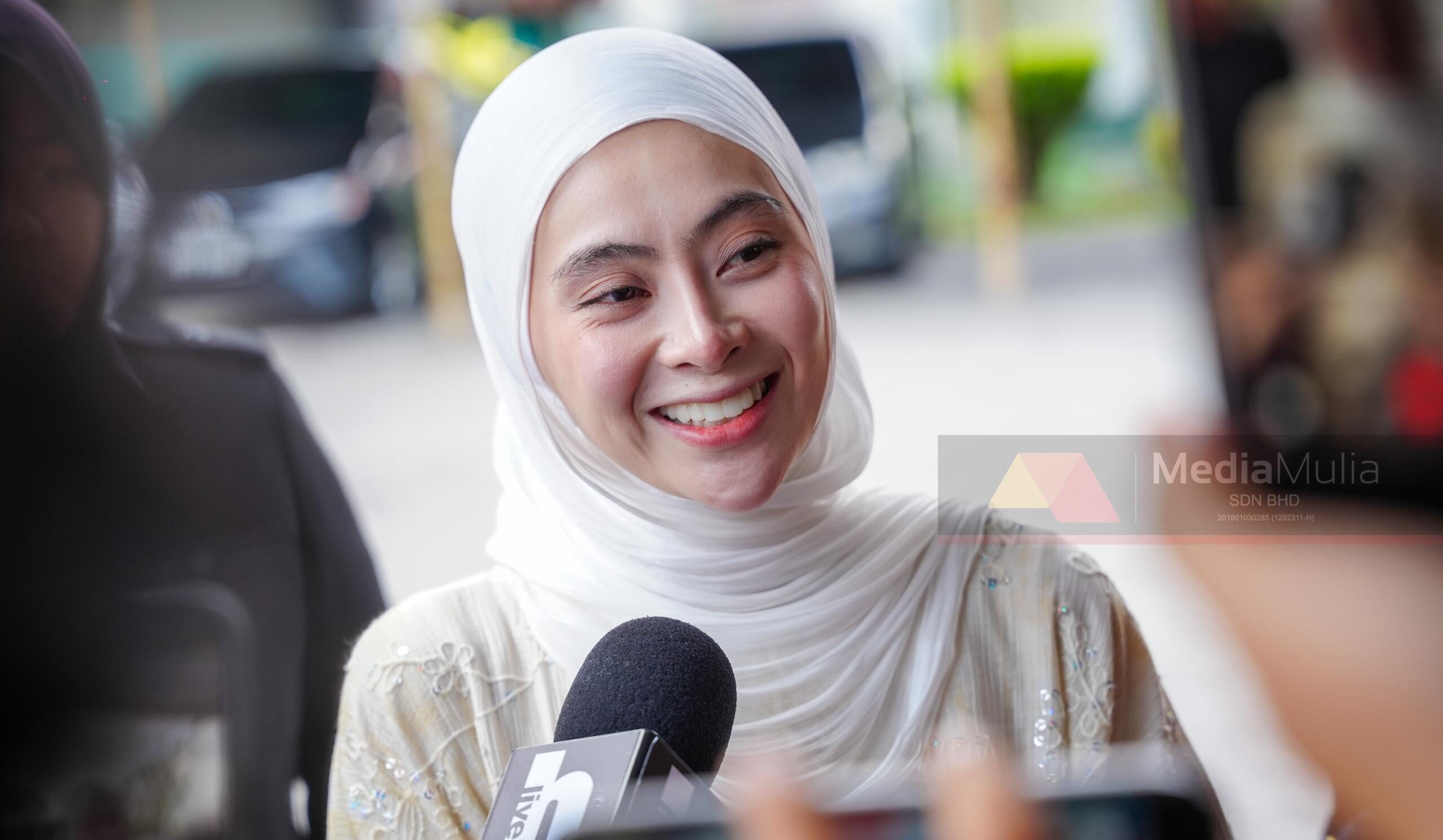 Saya ‘block’ nombor Datuk Red, demi jaga emosi – Adira