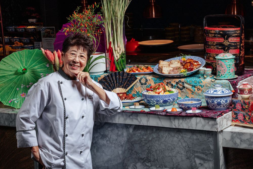 Nikmati menu minum petang Nyonya di DoubleTree by Hilton Shah Alam i-City