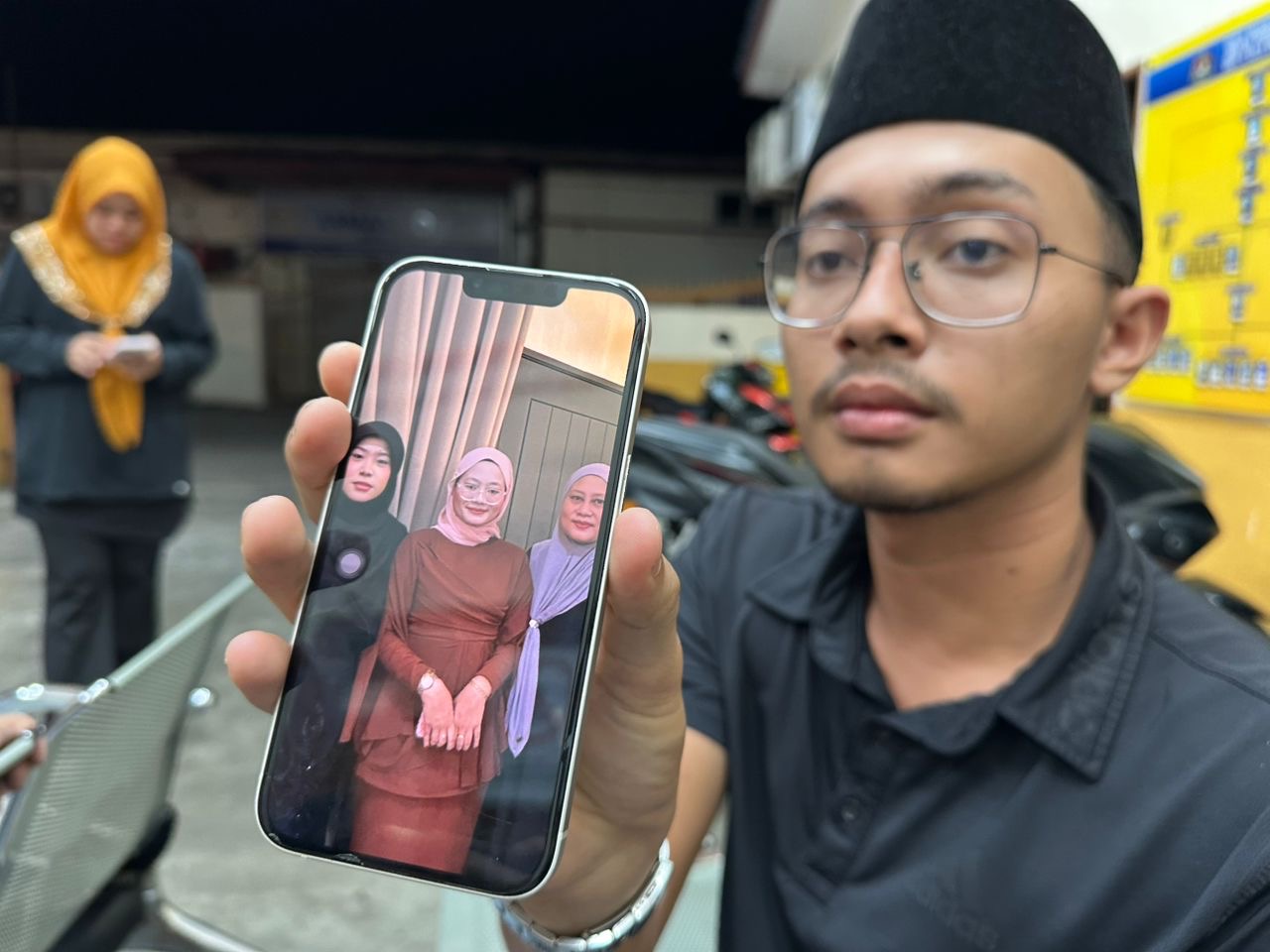 ‘Tergamak dia tikam adik saya sampai 61 kali’