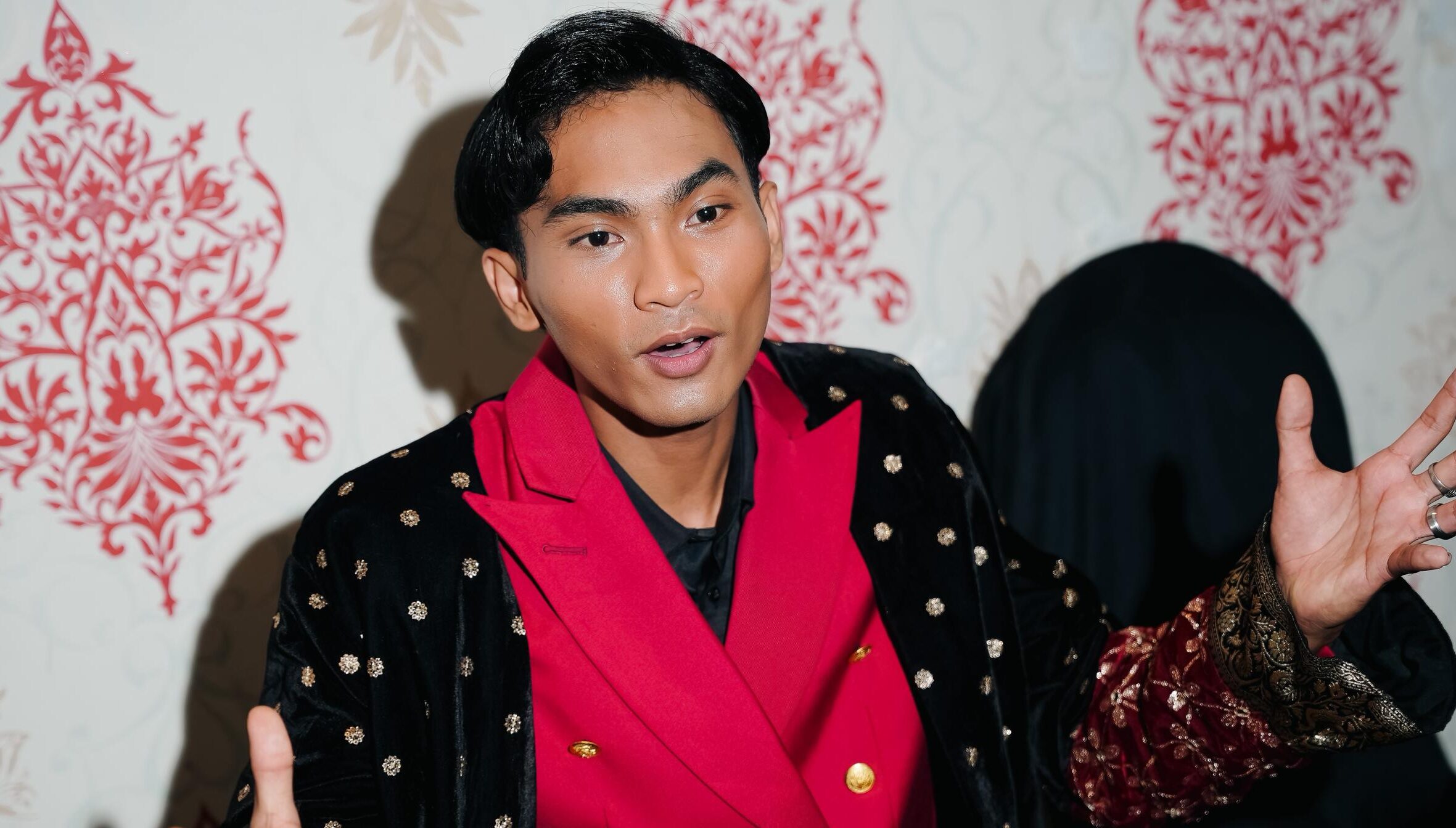 Urat malu saya dah putus, sekarang lebih berani – Hussain