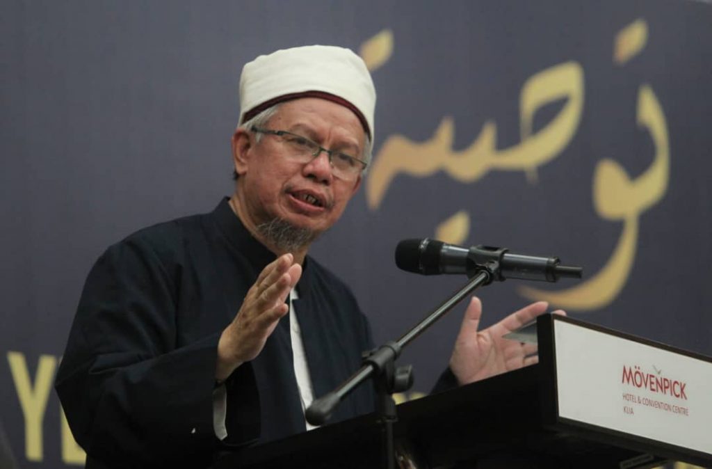 Zulkifli terima suntikan vaksin Covid-19 esok Zulkifli terima suntikan vaksin Covid-19 esok