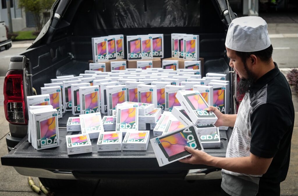 Ebit Lew beli 100 tab untuk pelajar memerlukan Ebit Lew beli 100 tab untuk pelajar memerlukan