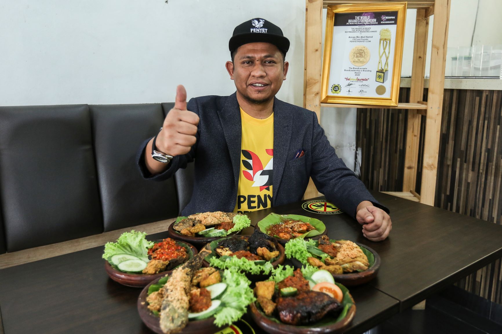 Perjuangan Penyet Penyet Com Berjaya Tembusi Pusat Beli Belah Tawar Hidangan Menu Nusantara Kosmo Digital