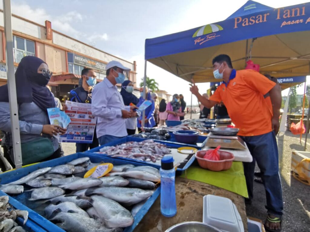 Pasar Tani di Negeri Sembilan dibuka secara berperingkat Pasar Tani di Negeri Sembilan dibuka secara berperingkat
