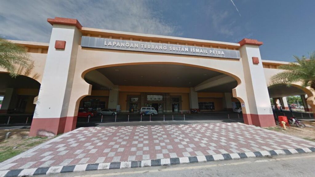Lapangan Terbang Sultan Ismail Petra akan dinaik taraf April ini Lapangan Terbang Sultan Ismail Petra akan dinaik taraf April ini