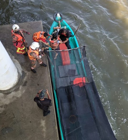 Suami terjun Jambatan Pulau Pinang selamatkan isteri ...