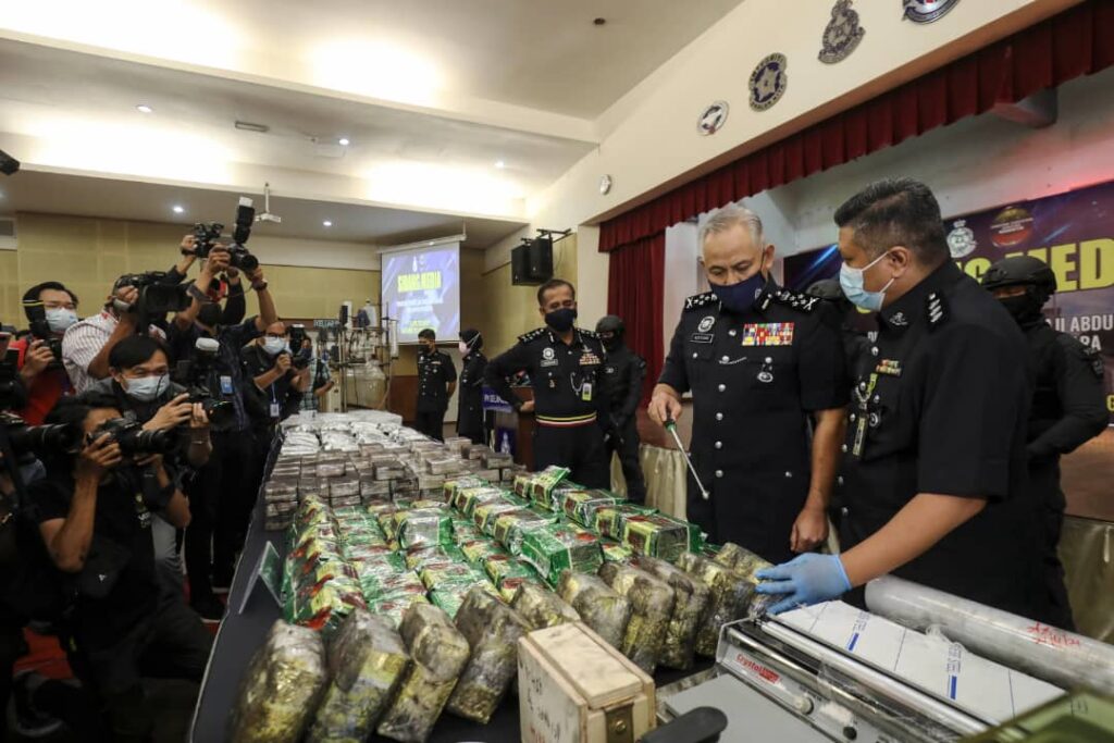Dua sindiket dadah RM17.75juta tumpas Dua sindiket dadah RM17.75juta tumpas