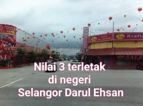 Neelofa nilai 3