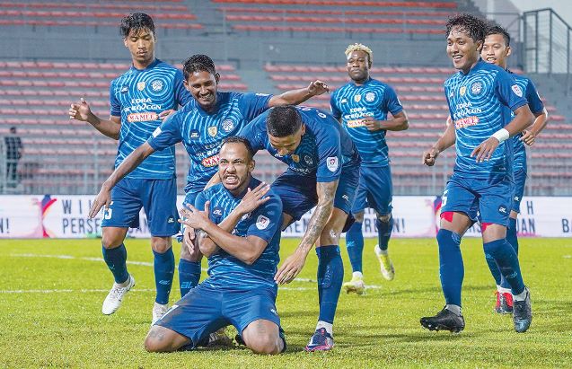 bola sepak piala malaysia