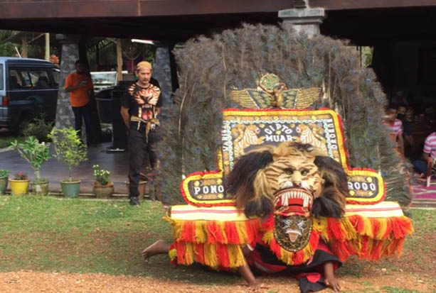 Legasi barongan terus subur - Kosmo Digital