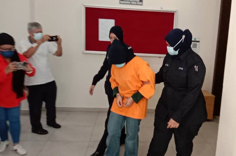 Remaja Bunuh Suami Menangis Terlepas Hukuman Gantung