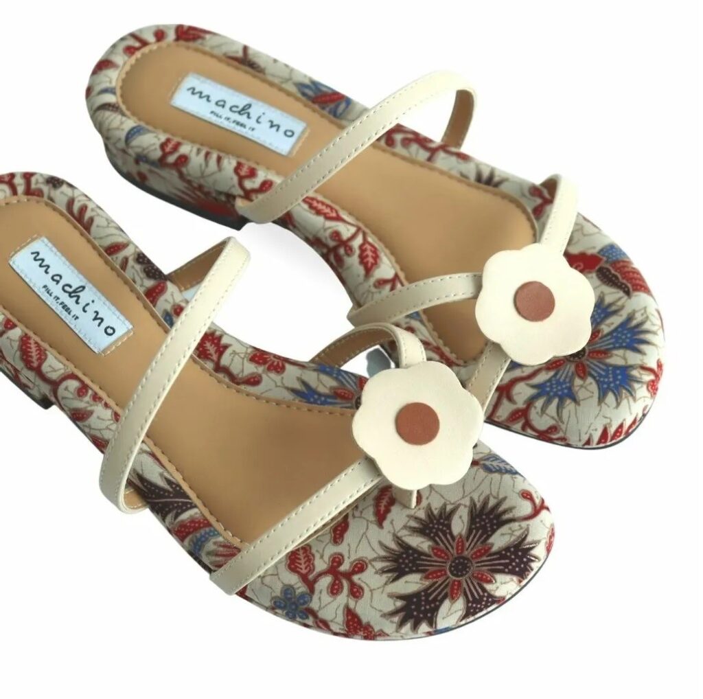 Sepatu eksklusif bercirikan Malaysia - Kosmo Digital