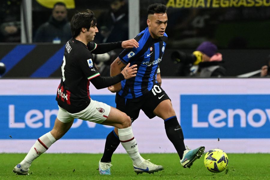Inter mendominasi perlawanan derby Milan 2 INTER MILAN