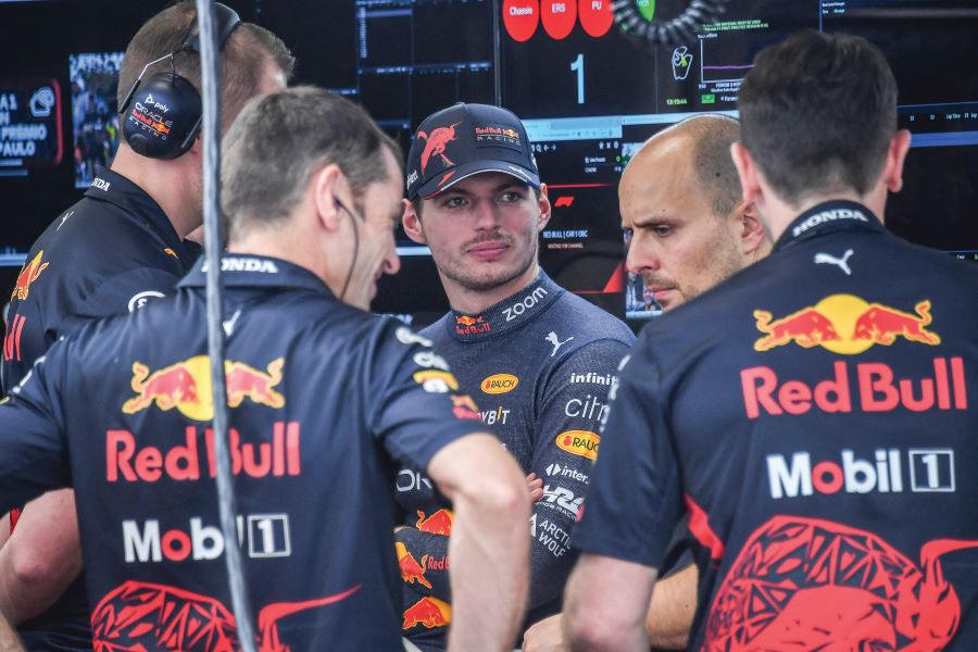 Red Bull kekal fokus pada pembangunan jentera 2 RED BULL
