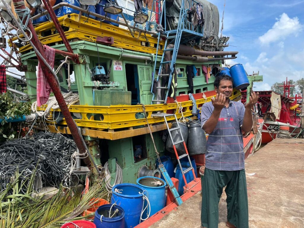 Bot karam, nelayan Thailand terapung 10 jam di tengah laut - Kosmo Digital