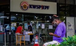 Banyak negara miliki usia persaraan 65 tahun