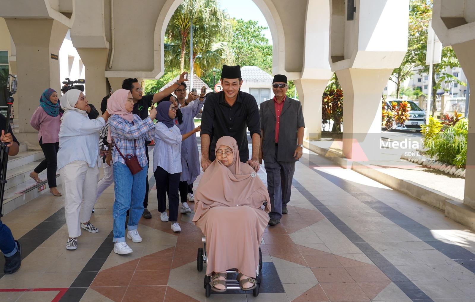 Farid fail nusyuz, bawa ibu bapa sebagai penyokong Farid fail nusyuz, bawa ibu bapa sebagai penyokong