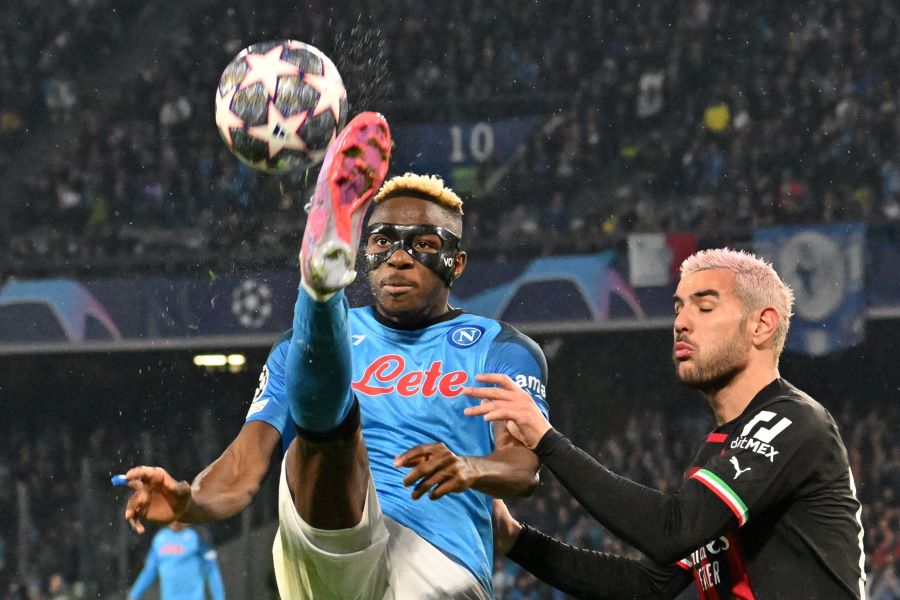 Victor Osimhen terus kekal di Napoli Victor Osimhen terus kekal di Napoli