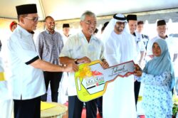 Agong serah kunci tujuh rumah Ru’Rasa
