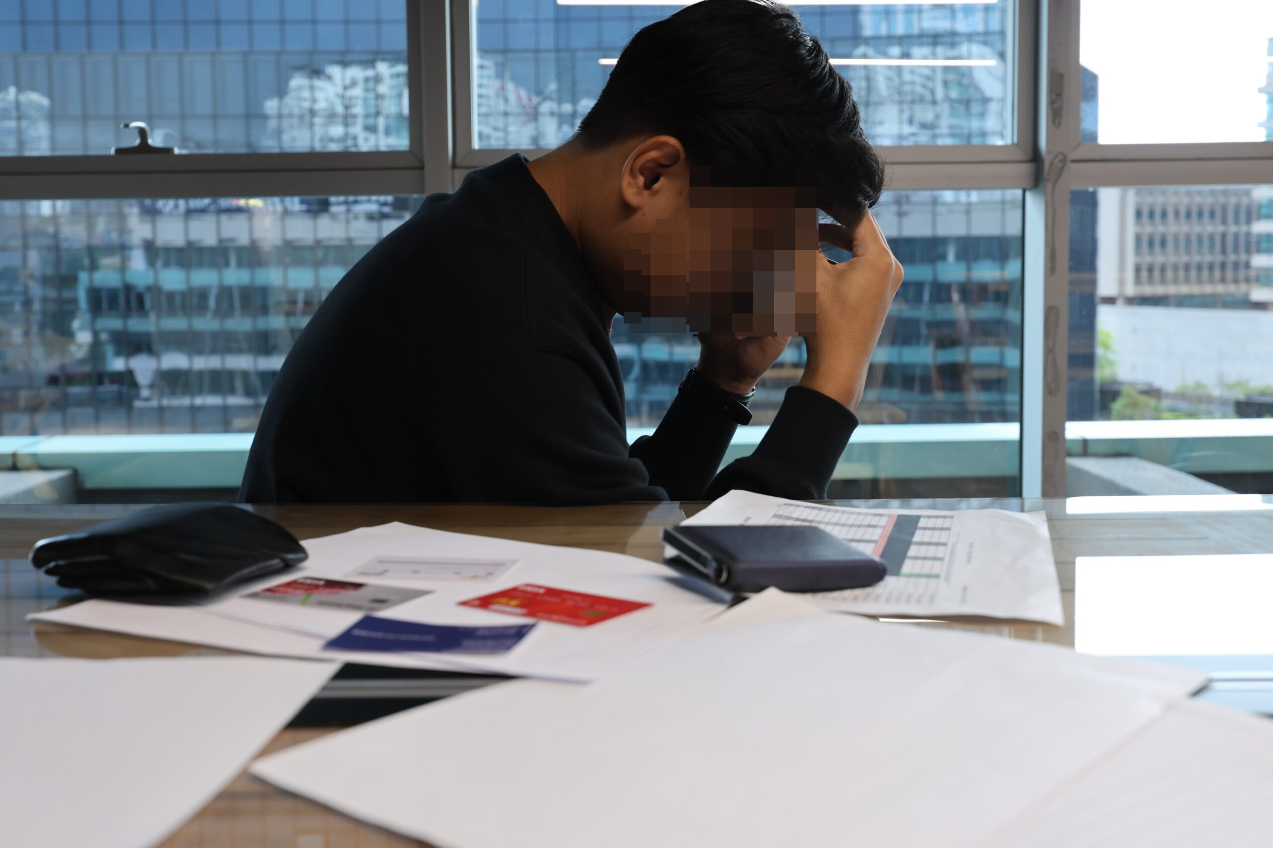 lead scammer scaled